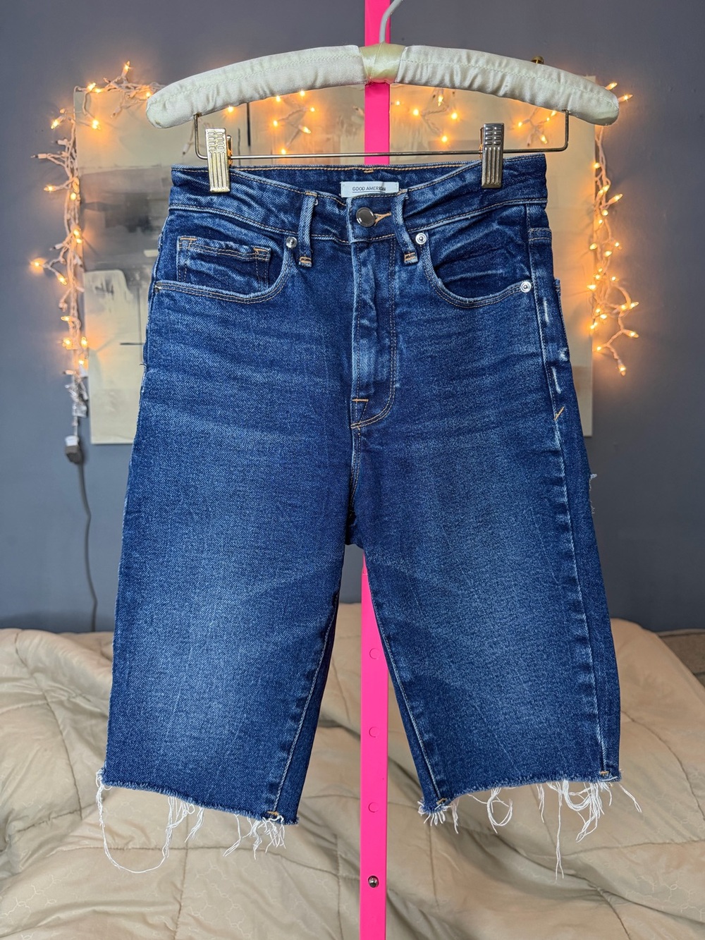 Good American Distressed Bermuda Denim Shorts Size 2/26 Dark Wash Raw Hem